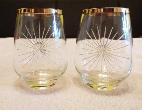 Pohariky, objem cca 1dl cena spolu,