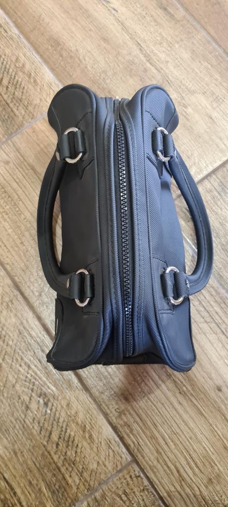 Lacoste kabelka, lacoste