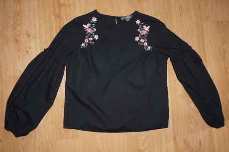 Bluzka s vysivkou, primark,36
