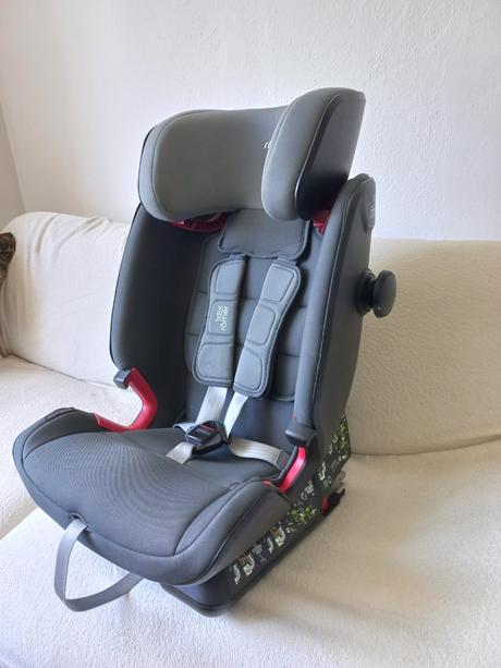 Advansafix iv r storm grey autosedačka 9-36 kg, britax