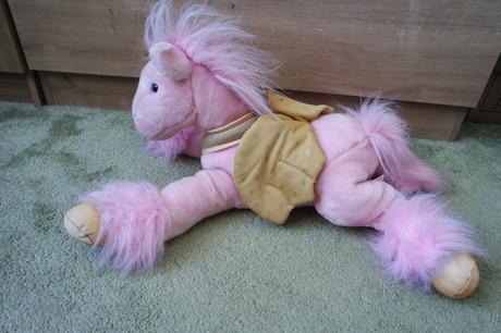 Plyšový lietajúci koník, 