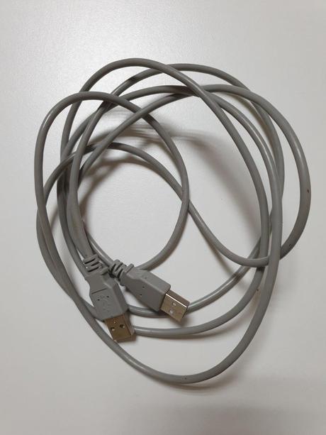 Kabel 2m koncovky usb a usb,