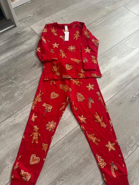 Pyzamo lindex 110/116 nove, lindex,110