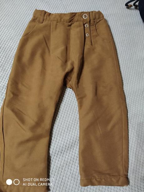 Krásne nohavice zara, zara,92