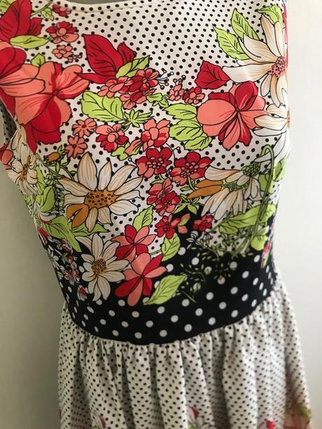 Retro šaty spoločenské, m