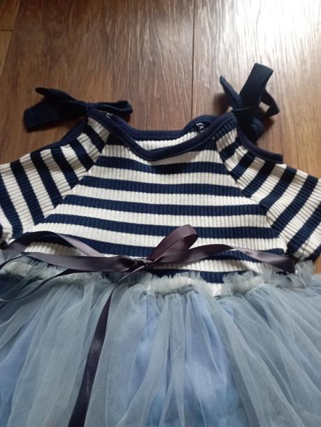 Pekne šaty v 92, 92