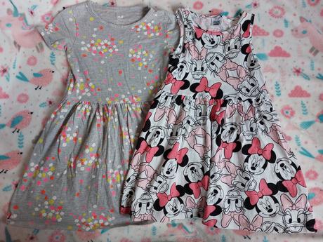 2x šaty h&m a disney, 116