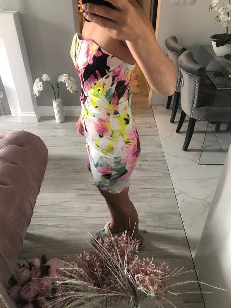 Lipsy šaty, perfektný stav, nenosené, lipsy london,38