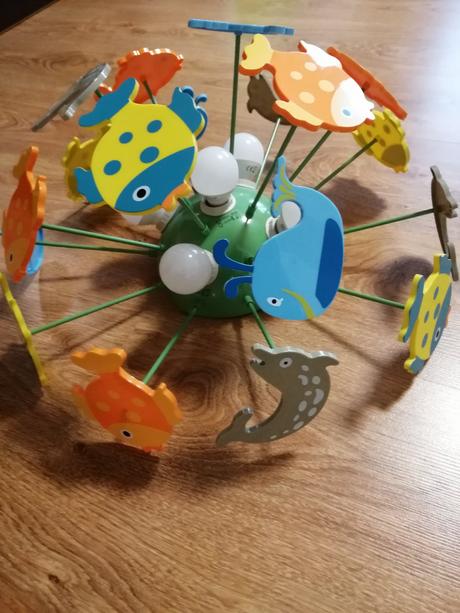 Stropné svietidlo s rybičkami, 