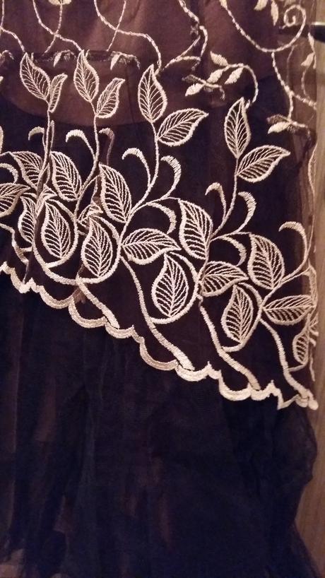 Spoločenské šaty, 40