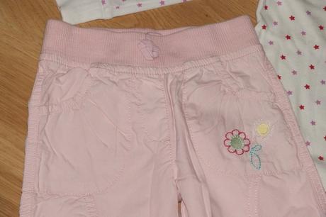 Tricka + nohavice, vyborny stav, 98