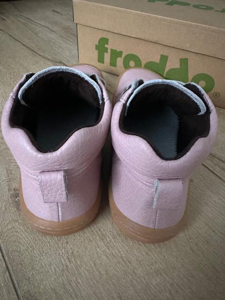 Celorocne clenkove kozene froddo 25,8 cm, froddo,39