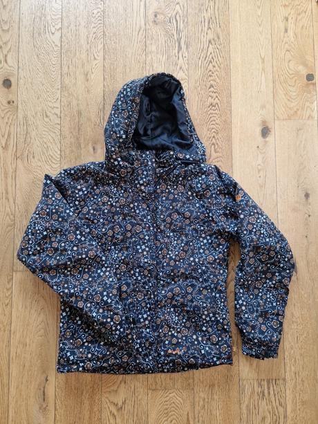 Darujem zimnú bundu + nohavice, 38