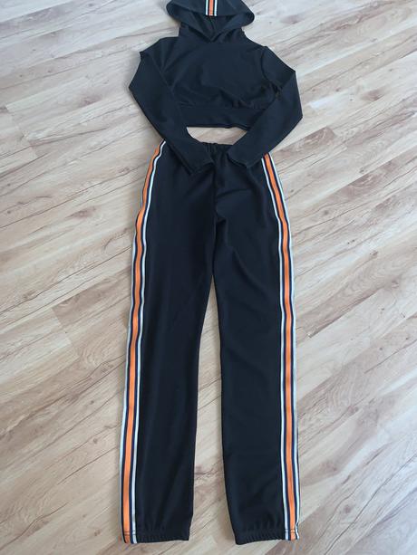 Crop tepláková súprava boohoo 34, 34 / xs