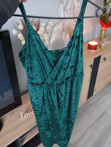 Smaragdovozelené šaty, m