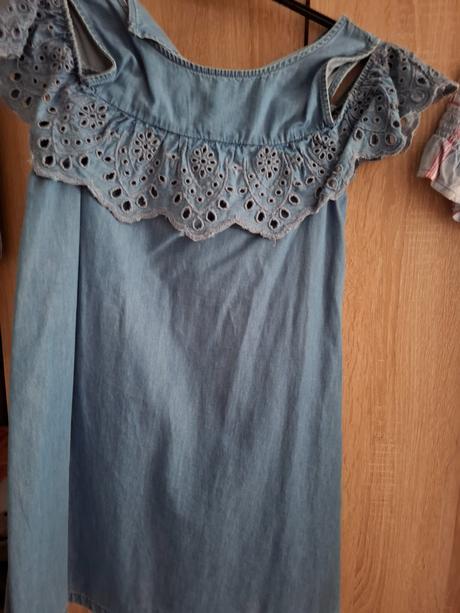 Šaty pre 8-10 r., c&a,140