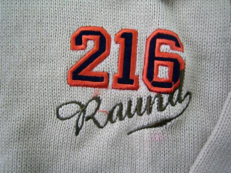 Nenosený pulover, 128