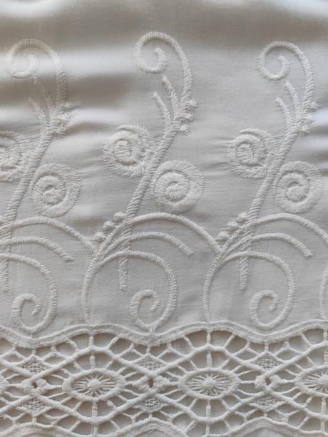 Blúzka s madeirou a výšivkou, l