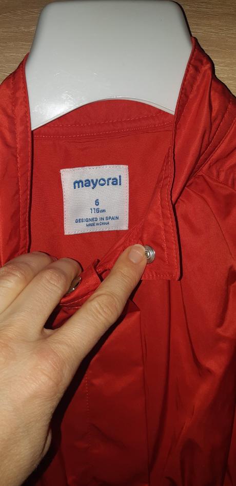 Červená tenká bundička, super stav, mayoral,116