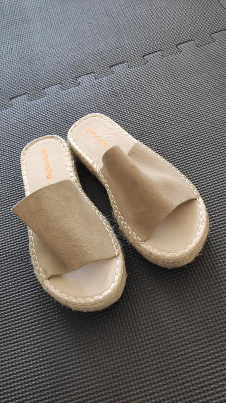 Šľapky na leto zn. emmshu, 37