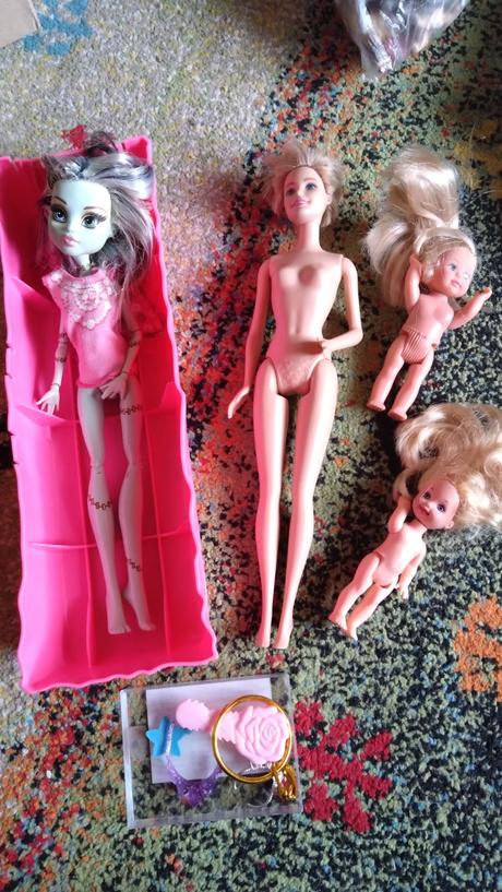 Monster high, barbie a bábiky,