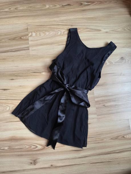 Čierny top s mašľou, m