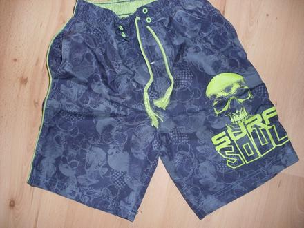 Šortky/kraťasy/plavky, 134