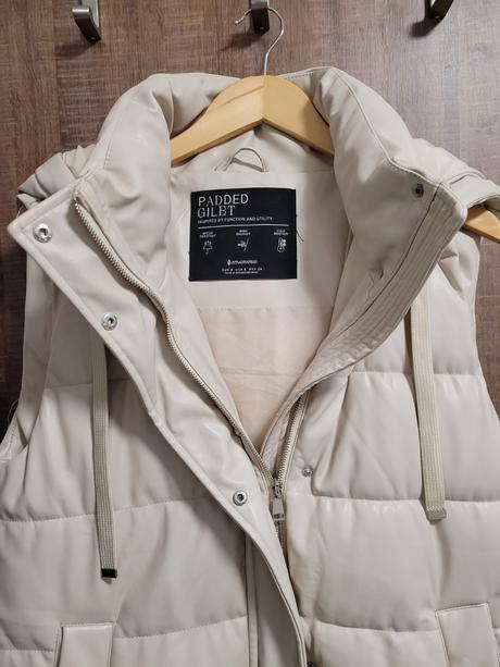 Zateplena vesta, stradivarius,s