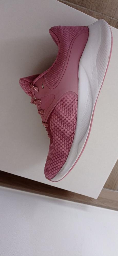 Tenisky under armour, under armour,37