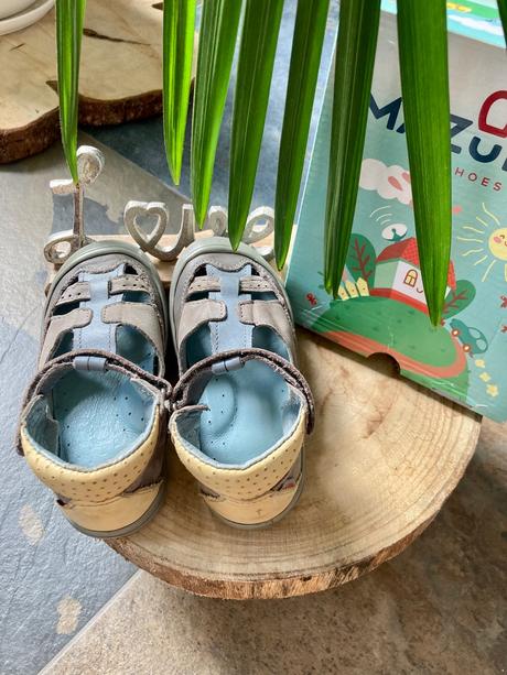 Sandalky mazurek vel.25, 25