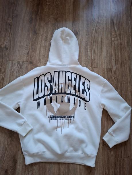 Predam mikinu, chapter young,s