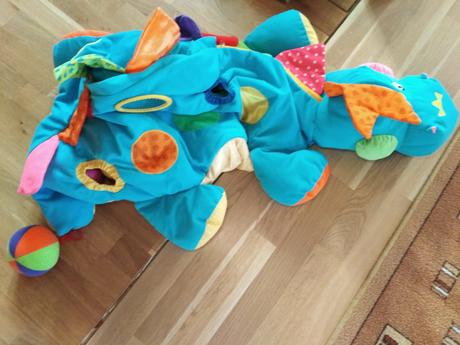 Hroch s loptickami 0+,