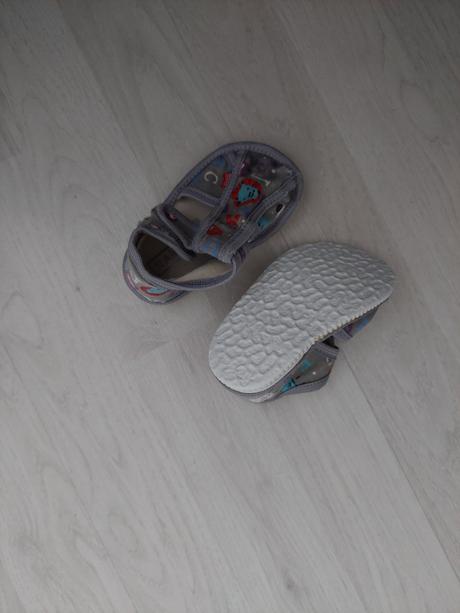 Papuče č.18, rak,18