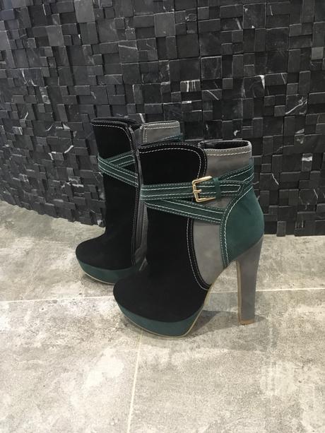 Topanky na platforme, 36