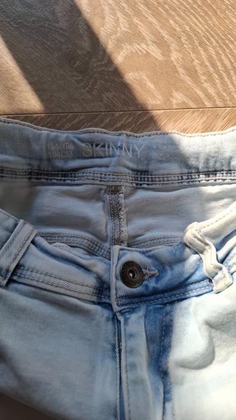 Riflové kraťasy skinny, 164