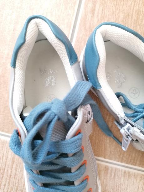 Jarné topánky - stielka koža, baťa,32