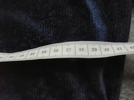 Zamatové nocovomodré šaty beloved vs-m,pruž.,jemné, m