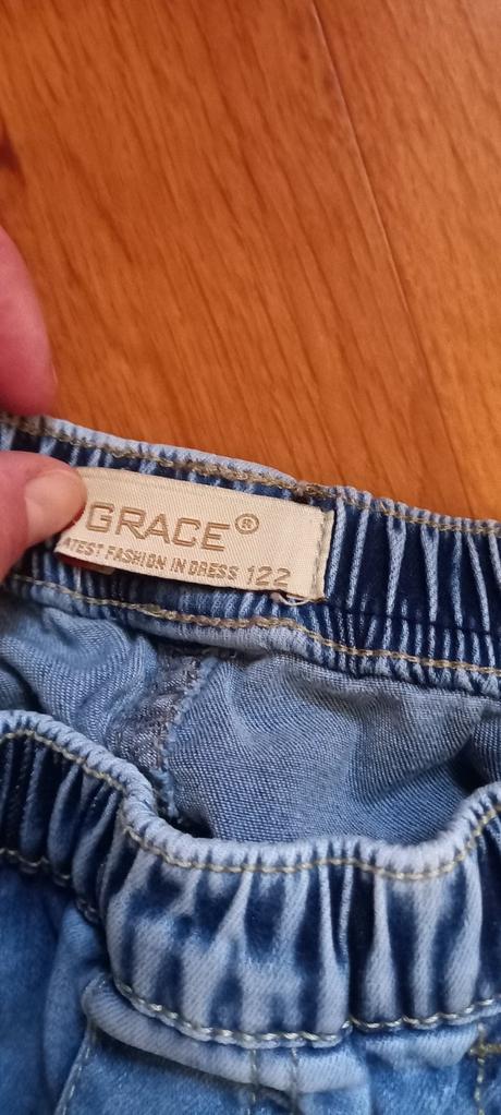 Dievčenské džínsy, 122