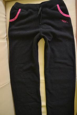 Flísové tepláky na gumu a šnúrku s/l, m