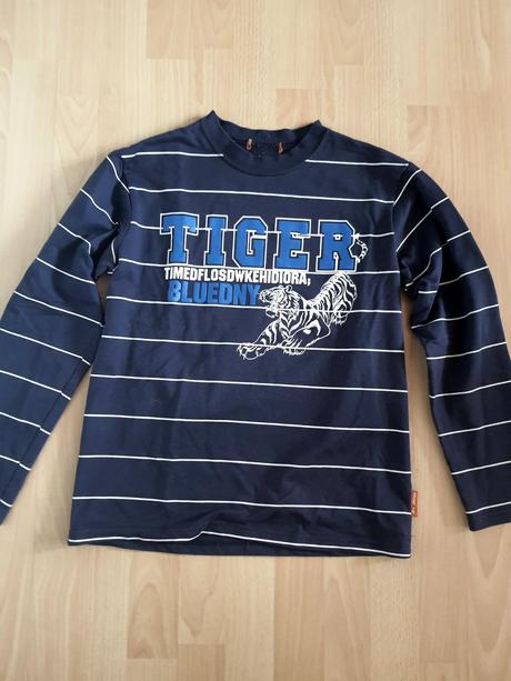 Hrubšie tricko, mikina, 158