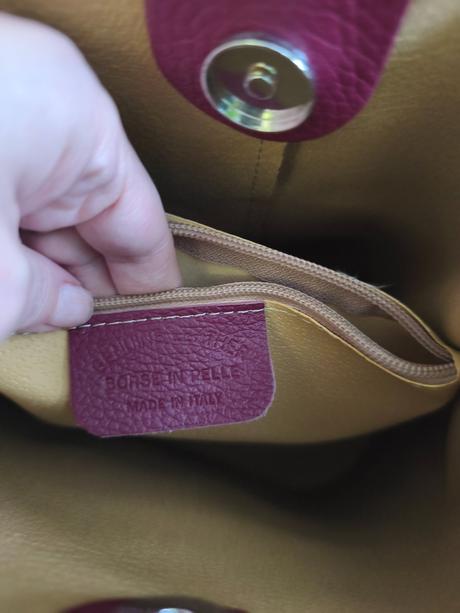 Dámska nadčasová kožená kabelka made in italy,