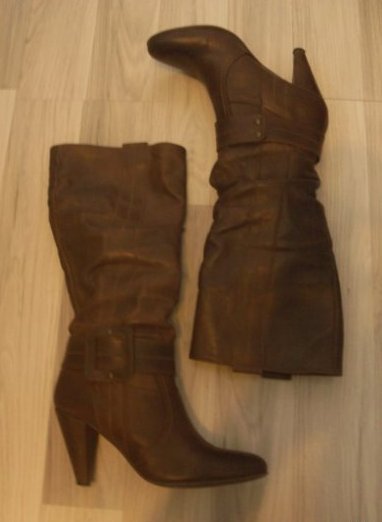 Luxusné talianske kožené čižmy, pc 80 eur, miss sixty,39