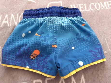 Kraťasky alebo aj plavočky, f&f,68