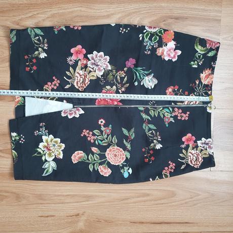 Púzdrová sukňa, reserved,m