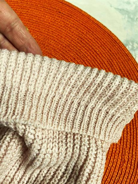 Teplý kvalitný nákrčník,