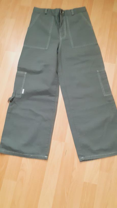 Kapsovev nohavice, 140