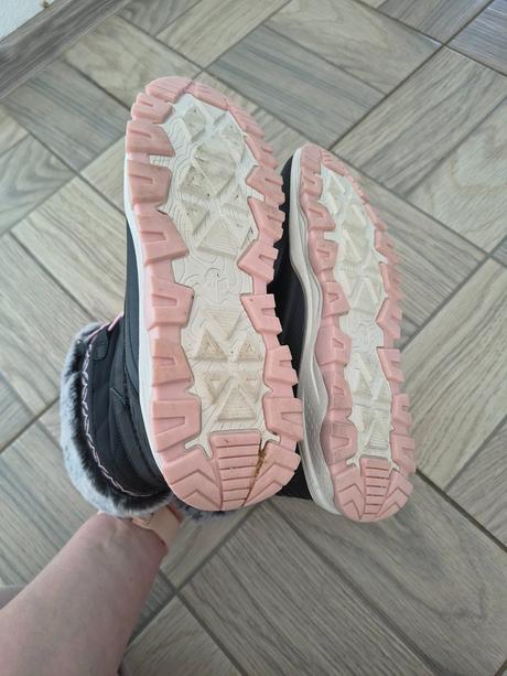 Snehule, pepperts,36