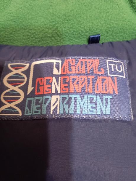 Krásna kvalitná vesta, tu,140