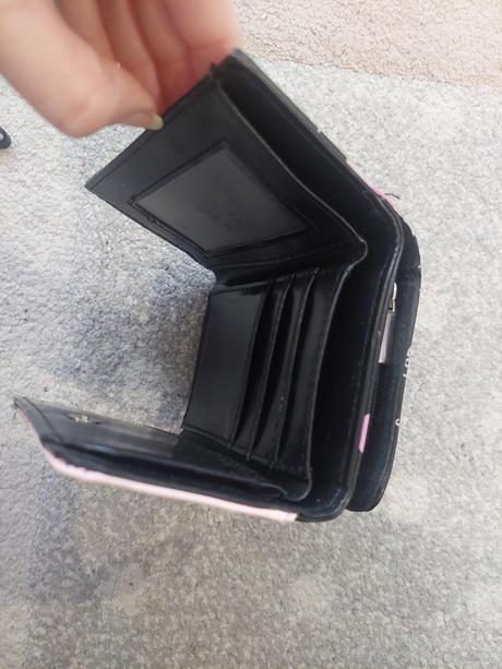 Peňaženka hello kitty,