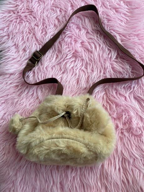 Roztomilá huňatá detká kabelka zara, zara